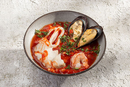 Рыбный суп с фенхелем и мидиями