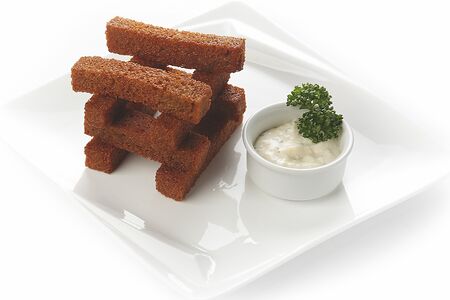 Гренки с чесночным соусом