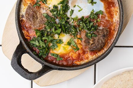 Шакшука с говядиной