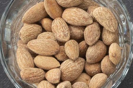 Миндаль копчёный