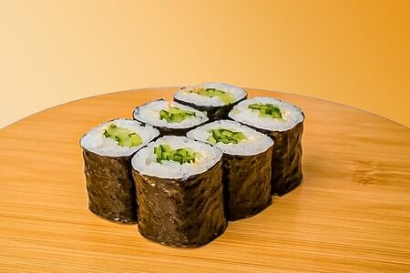 Ролл Маки с огурцом