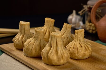 Жареные хинкали с грибами