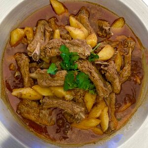 Свиные ребрышки с картофелем и острым соевым соусом №127