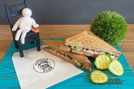 Сэндвич с тунцом