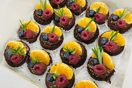 Брауни с ягодами