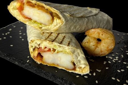 Фирменная шаурма с креветками