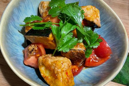 Салат с баклажанами и моцареллой