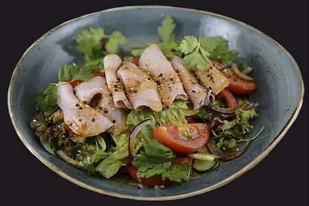 Тайский салат с говядиной