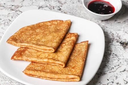 Блины с соусом