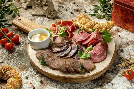 Мясное ассорти