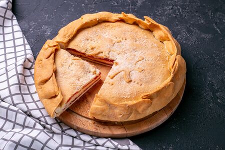 Трёхслойный пирог Малина-ваниль