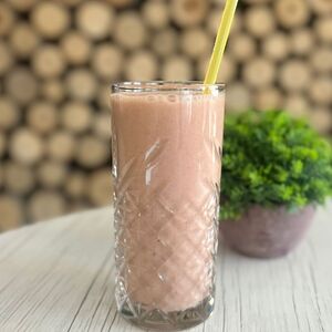 Смузи Ананас-клубника-банан