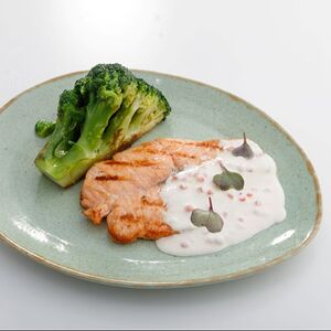 Стейк из лосося на гриле