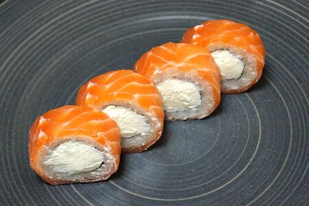 Ролл Сяке делюкс