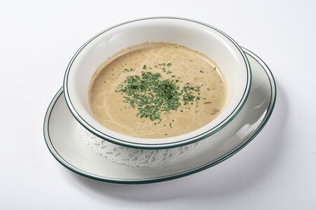 Крем-суп с белыми грибами и сливками