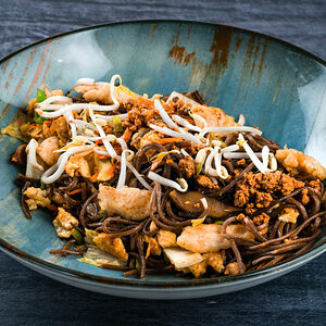 Лапша гречневая с курицей