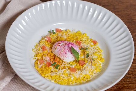 Карбонара с птитимом и яйцом пашот