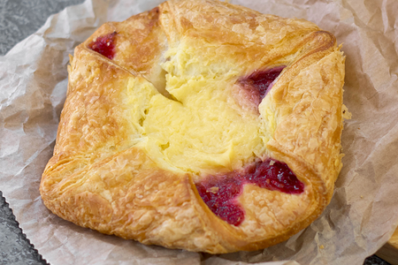 Баркетта с малиной