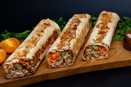 Килограммовая шаурма с курицей