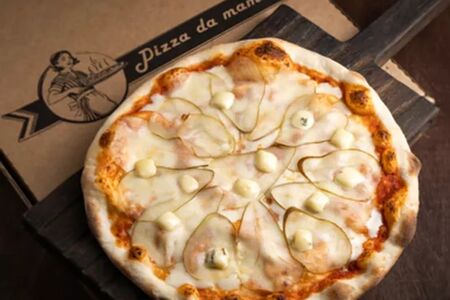 Пицца Дорблю с грушей