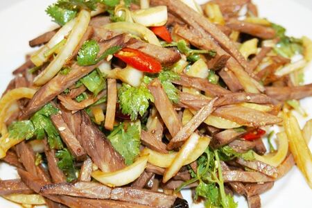 Говядина соломкой с острым перцем