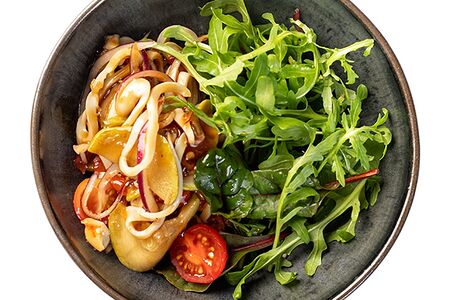 Салат Кальмар с печеным перцем