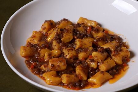 Ньокки с соусом болоньезе