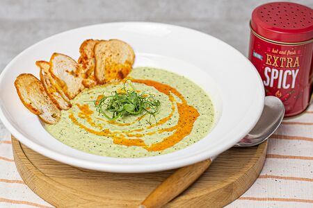 Суп из цукини с острым маслом