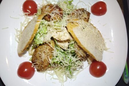 Цезарь с курицей