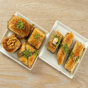 Пахлава Юва