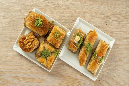 Пахлава юва