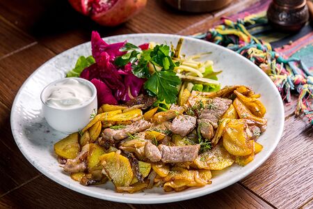 Картофель, обжаренный по-домашнему