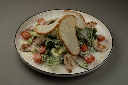 Цезарь с курицей