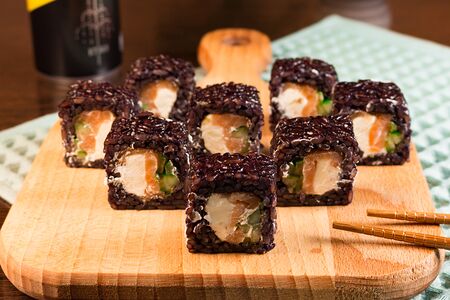 Ролл Фрис с лососем