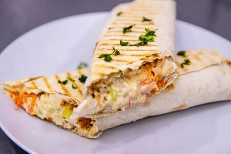 Шаурма с курицей большая 