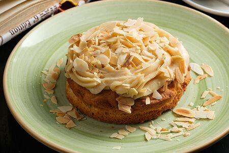 Десерт с халвой