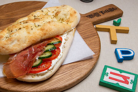 Панини с прошутто