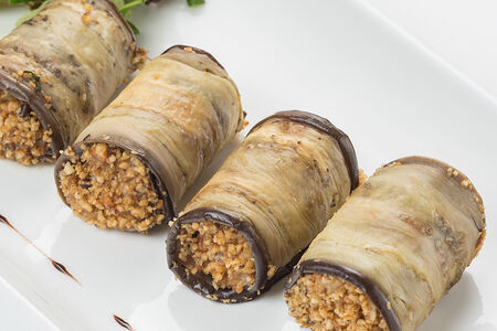 Рулеты из баклажанов