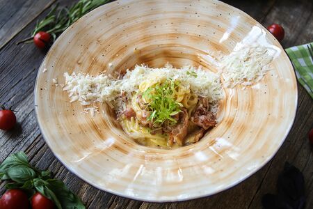 Спагетти Карбонара на желтках