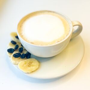 Бананово-черничный раф (средний)