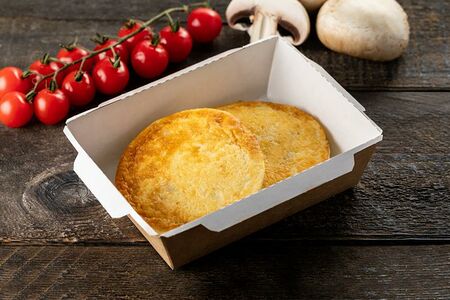 Омлет с ветчиной и грибами