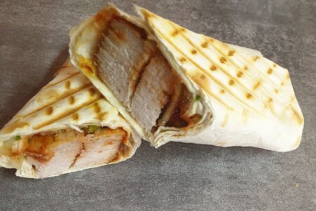 Шашлык в лаваше из свинина карбонат