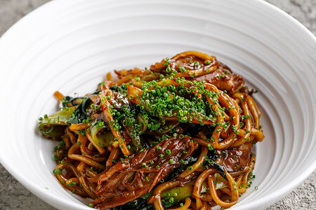 Яичная лапша с уткой конфи