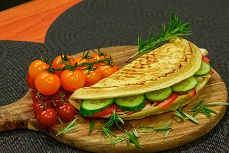 Пицца закрытая Летняя