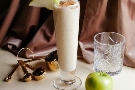 Яблоко-миндаль с овсянкой и корицей