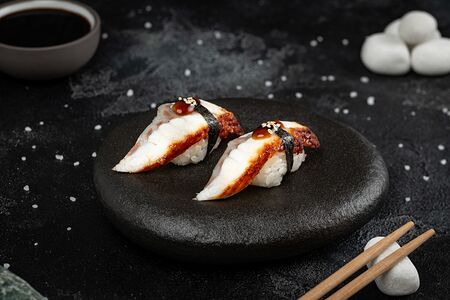 Нигири с угрем