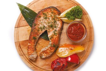 Стейк семги на гриле