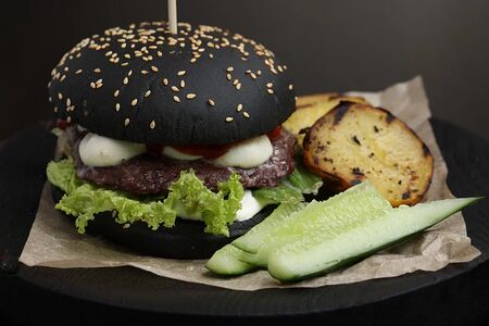 Бургер с котлетой из говядины