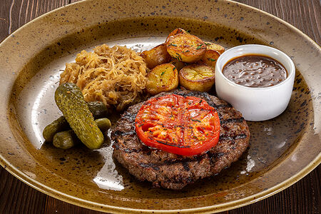 Бифштекс по-гамбургски