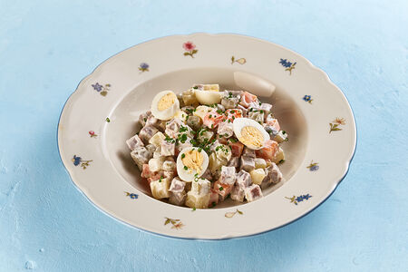 Оливье с говядиной